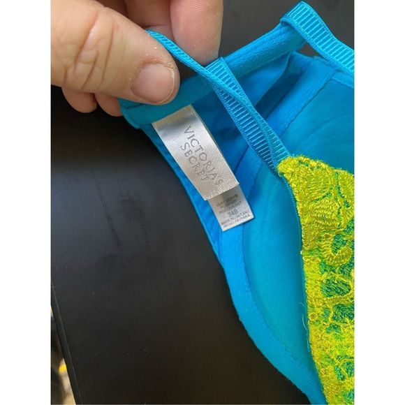 Victoria Secret Bra  - Picture 3 of 4